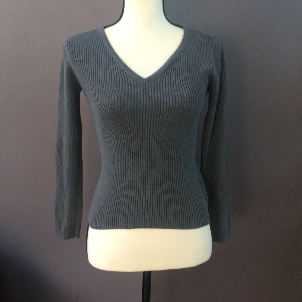 Gray Mexx Women’s sweater